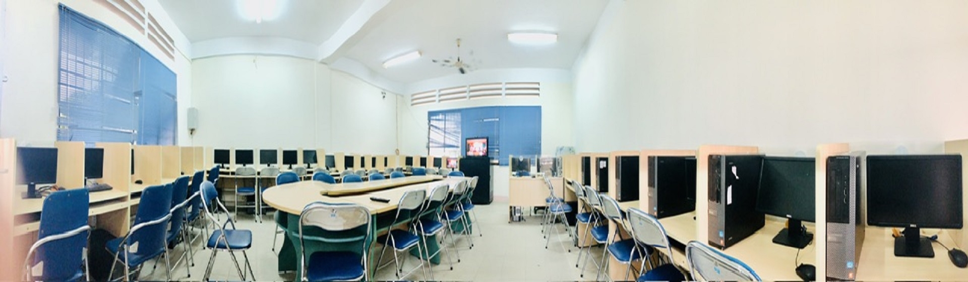 Phòng máy đa phương tiện