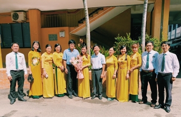 HỌP MẶT KHOA LUẬT VÀ LÝ LUẬN CHÍNH TRỊ CHÀO MỪNG NGÀY NHÀ GIÁO VIỆT NAM 20/11 