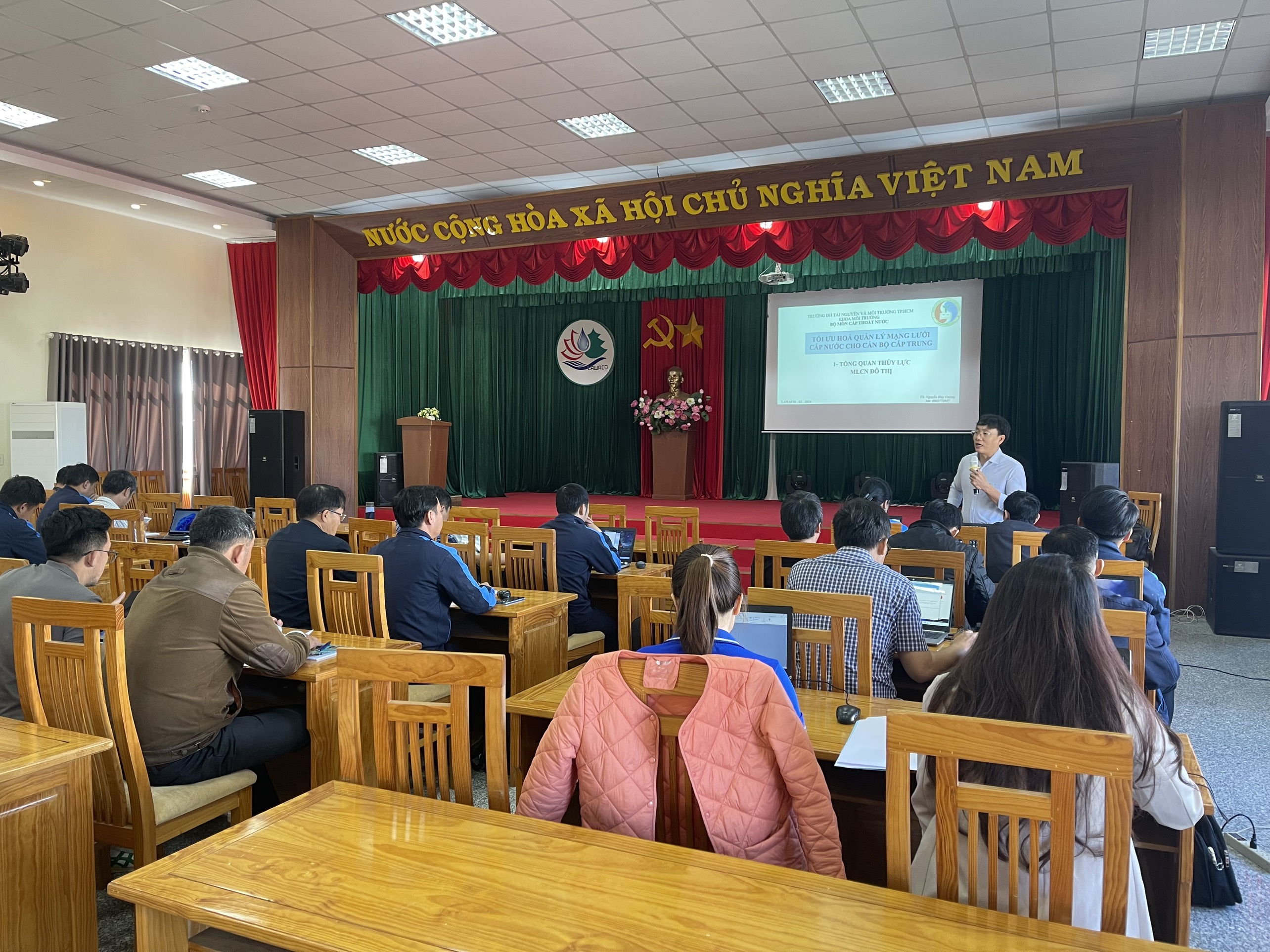 Trường ĐH Tài nguyên và Môi trường Tp. HCM