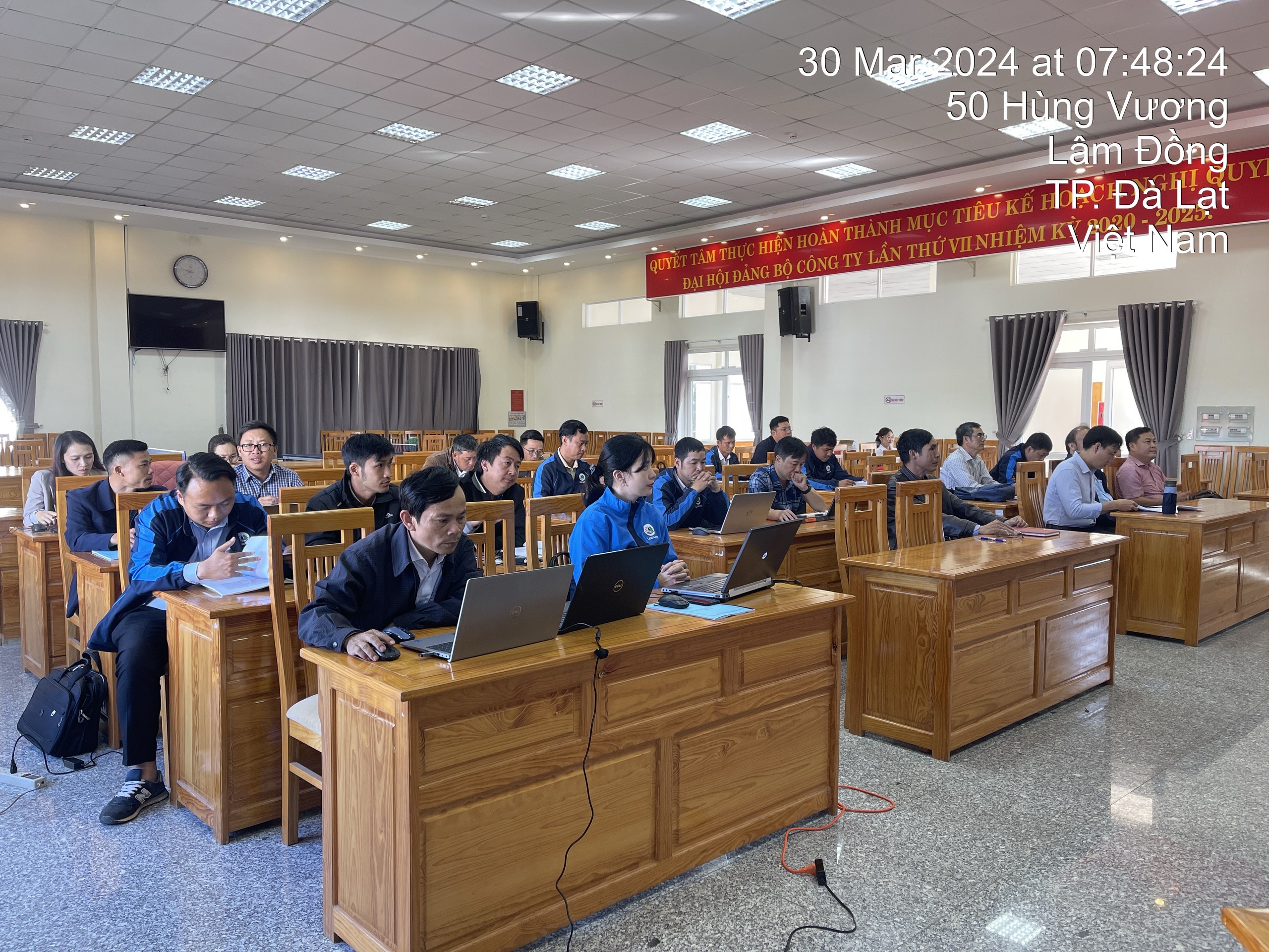 Trường ĐH Tài nguyên và Môi trường Tp. HCM